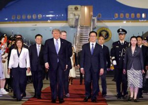 Вперше з 2017 року: Трамп прибув до Китаю