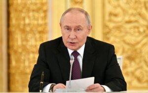 «Не бачу сенсу зустрічатися»: Путін відреагував на відкритий лист Зеленського і висунув власні умови