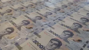 НБУ презентував нову найбільшу банкноту для обігу - 2000 грн. Вибір героя, котрого помістили на аверс, не викличить заперечень у жодного щирого українця