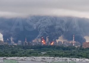 "Флеш" закликав росіян "закінчувати це божевілля"