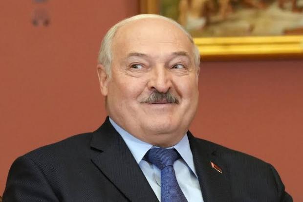 Лукашенко рятує Путіна: Білорусь у липні поставила Росії рекордну кількість бензину та дизеля, – Reuters