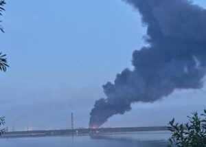 У Липецьку після атаки сталася масштабна пожежа