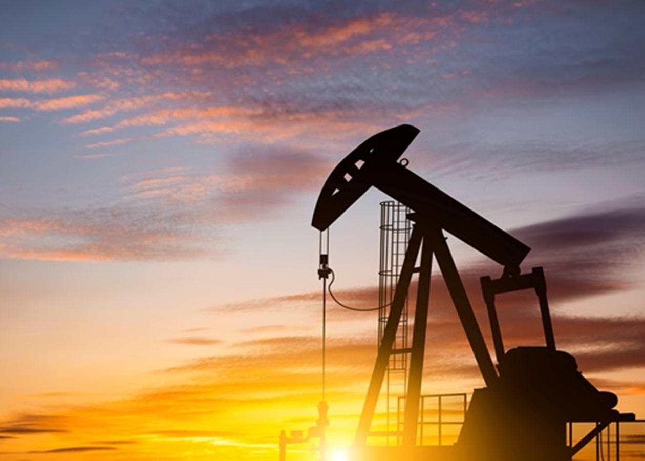 Країни ОПЕК+ збільшують видобуток нафти