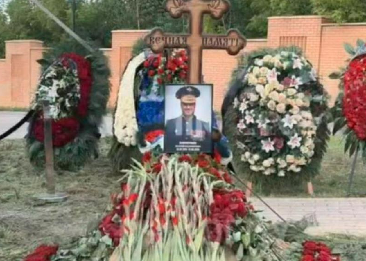 Стало відоме ім'я генерала, якого таємно поховали в Москві