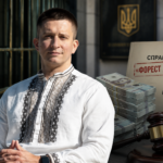Золотий квиток із СІЗО: За юридичного «мозка» ОПУ Віктора Дубовика виклали 7 мільйонів застави у справі «Форест Гамп»