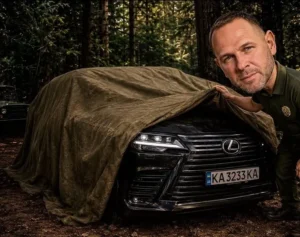 Без житла, але на Lexus за 7 мільйонів: секрети директора Карпатського нацпарку