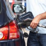 Дизель в Україні може пробити 100 грн: Експерт розповів, коли АЗС перепишуть цінники