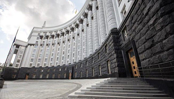 На кону €1,45 млрд допомоги: уряд передав Раді чотири законопроєкти