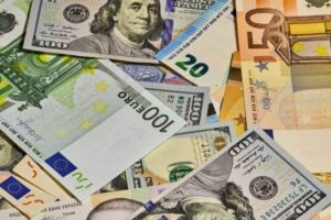 Перспективи похмурі? Бізнес погіршив очікування щодо власного розвитку та курсів валют, – опитування НБУ