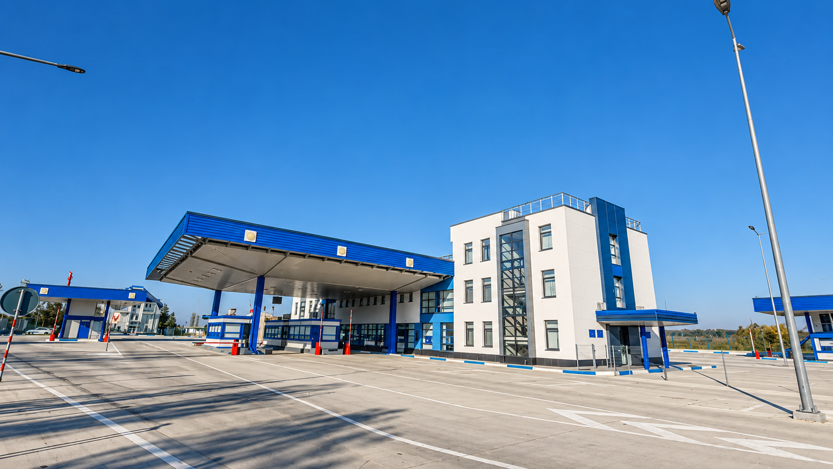 Вибух біля КПП “Паланка”: снаряд рикошетом влучив в автобус і будку прикордонників