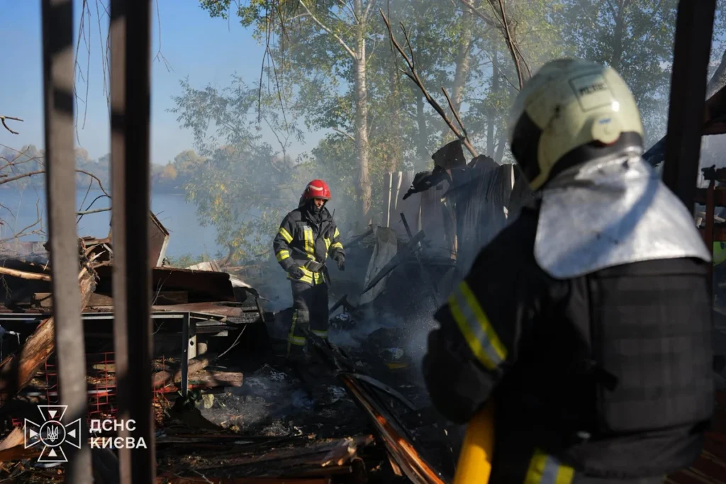 Ракетний удар по Києву: на Оболоні вже семеро постраждалих, троє борються за життя