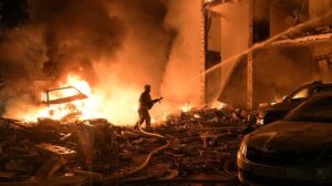 Балістичний удар по столиці: атака з С-400 на лівобережжя Києва призвела до жертв та руйнувань